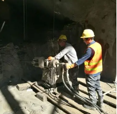 宁武水下抗分散灌浆料特点 水下不分散注浆料介绍